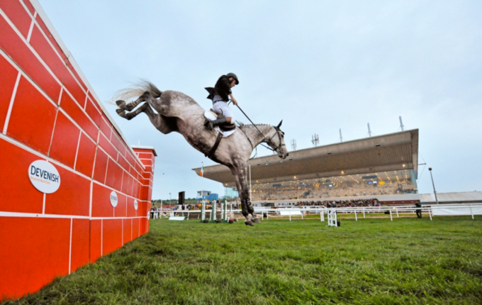 Jumping in the City - Tie for 1st place in the Devenish Puissance